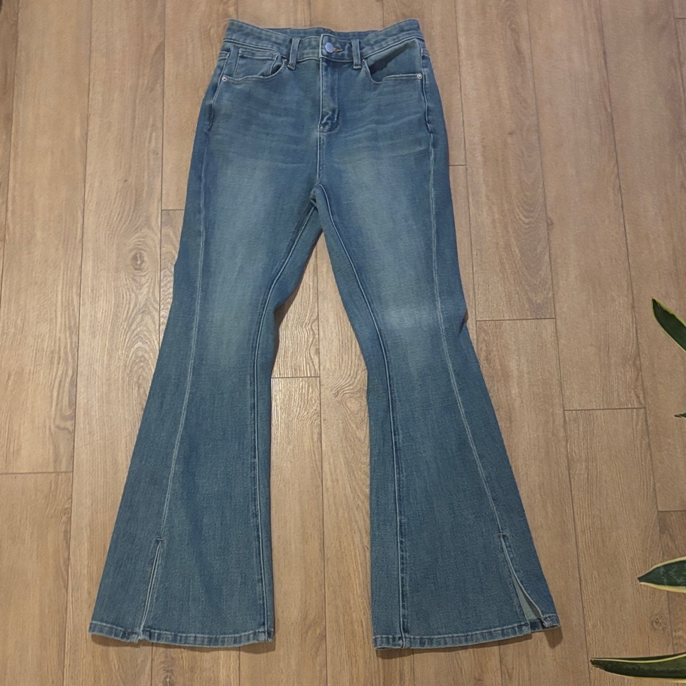 Classic Blue Flared Women's Jeans-26